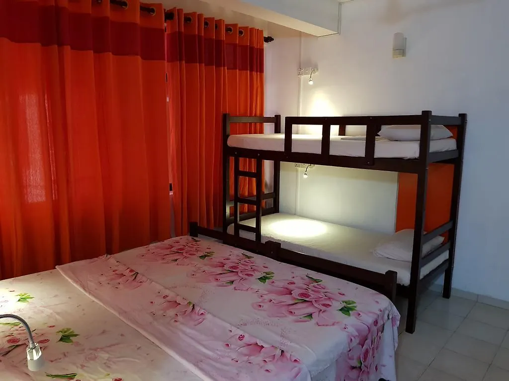** Gasthof Hotel Thambili Island @ Stubbs Colombo Sri Lanka