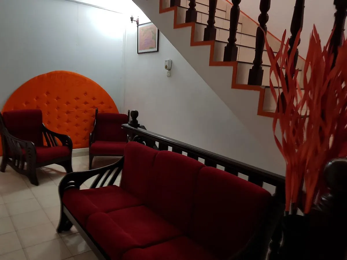 Гостевой дом Thambili Island @ Stubbs Hostel Colombo